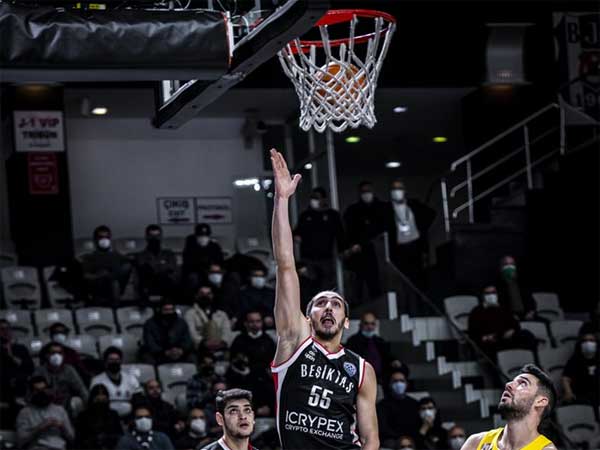 הטורקים פתחו חזק (FIBA)