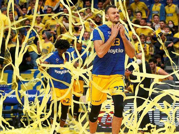 אחד הגדולים מחוץ ל-NBA. זמן ההוכחות (אלן שיבר)