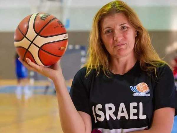 חיזוק טוב של חיפה. ניקוליץ' (עודד קרני, איגוד הכדורסל)