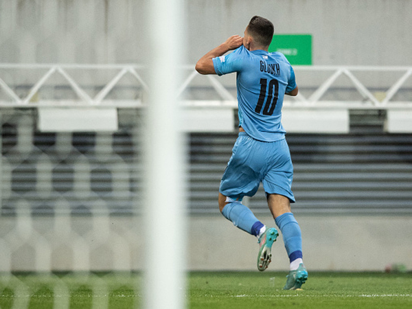 גלוך חוגג. בישול של לוגסי (UEFA)