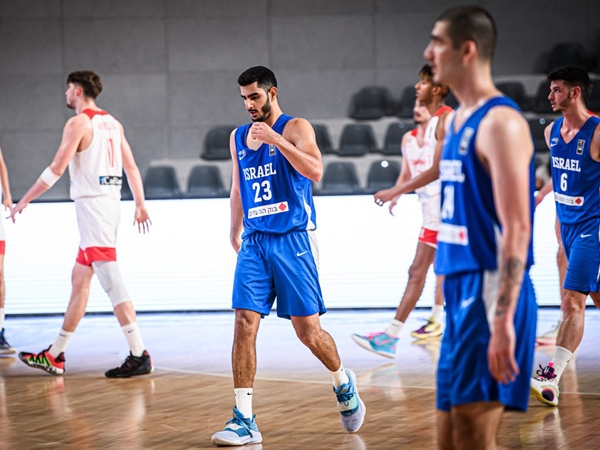 (FIBA)