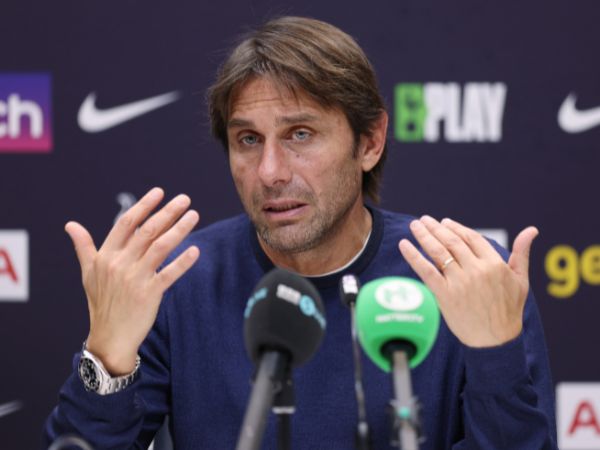 קונטה. רמז עבה (Tottenham Hotspur FC/Tottenham Hotspur FC via Getty Images)