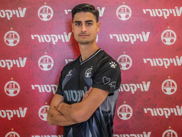 תום עמוס. שוער חדש בנגב (צילום: הפועל באר שבע)