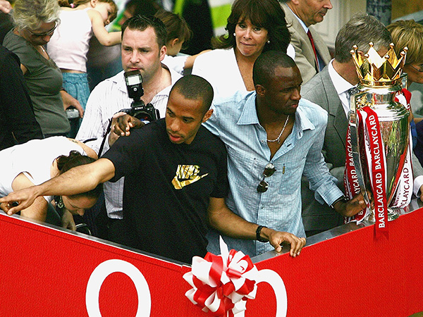 ב-2003/04 זה נגמר באליפות. והפעם? (Clive Mason/Getty Images)