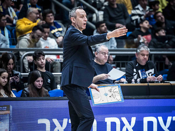 קטש על הקווים (עודד קרני)