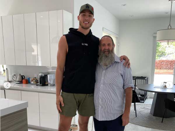 (האינסטגרם של לאונרד)