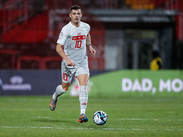 ג'אקה. מתרכז בנבחרת (Nikola Krstic/Eurasia Sport Images/Getty Images)