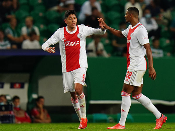 אדסון אלבארס. האלר כבר מנסה לשכנע (Gualter Fatia/Getty Images)