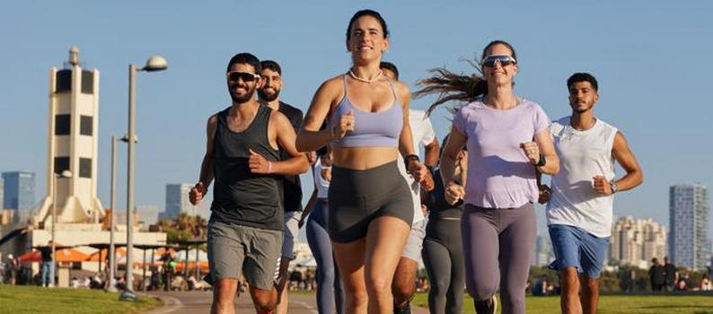 גולדי רייך עם קבוצת הריצה של הודיס סינגל ראן | צילום: עירד נצר