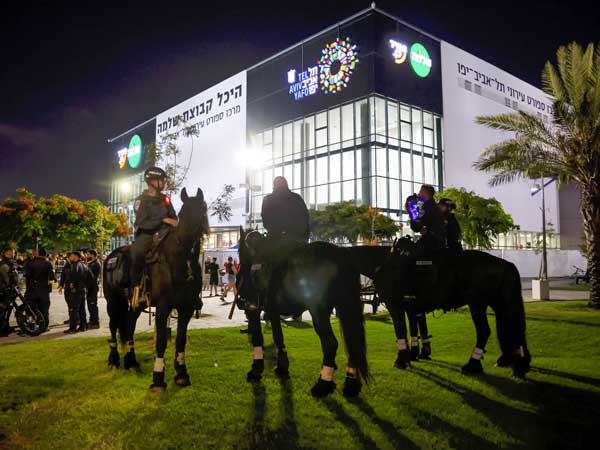 אסור להפסיק, עד שיתייחסו אלינו בכבוד (אלן שיבר)