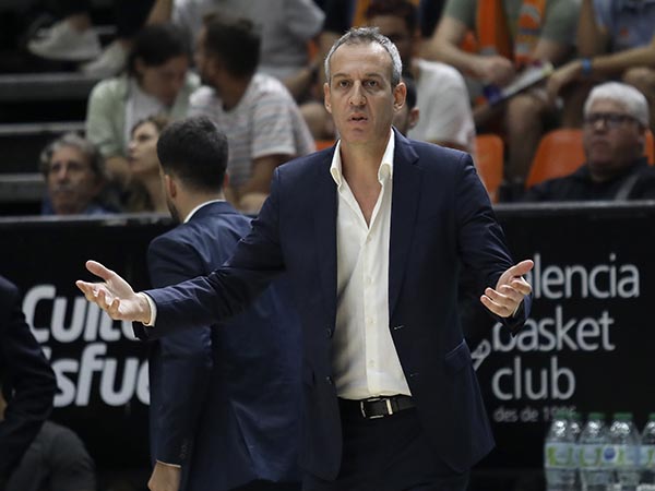 "הלב שלנו עם האנשים בישראל". קטש (getty)
