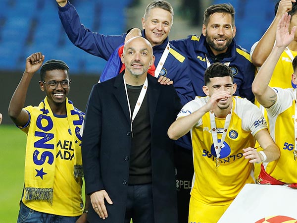 “אני רעב, וגם השחקנים“. לאזטיץ` (צילום: אלן שיבר)