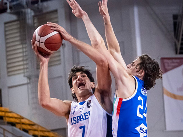 עוד משחק נהדר שלו, הפעם זה לא עזר. אלון מיכאלי (FIBA)