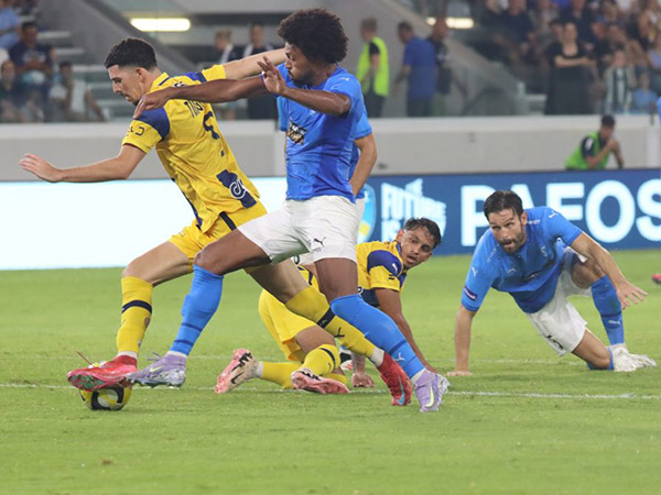 דור תורג`מן. התנהגות לא ראויה בחילוף (צילום: מכבי תל אביב)