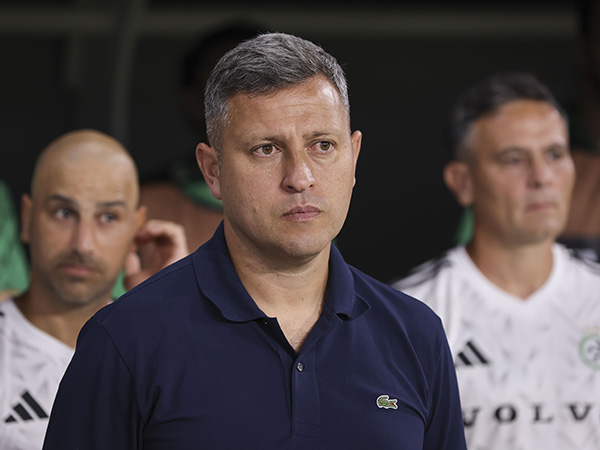 סיר הלחץ הולך וגדל. פלורס (מאור אלקסלסי)