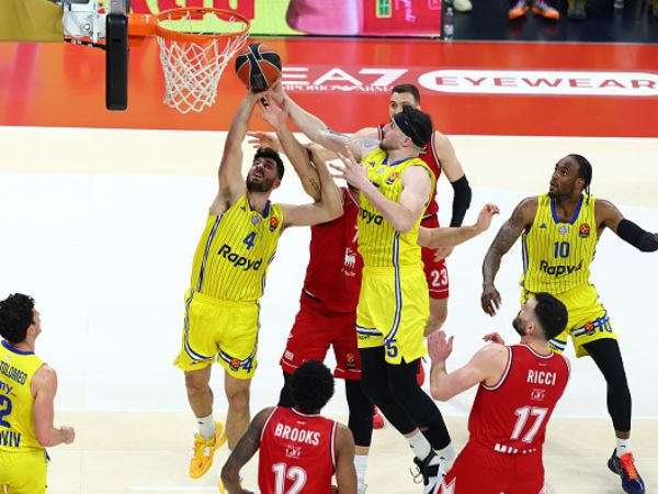 לביא. 15 נקודות ב-100% מהשדה (Giuseppe Cottini/Euroleague Basketball via Getty Images)