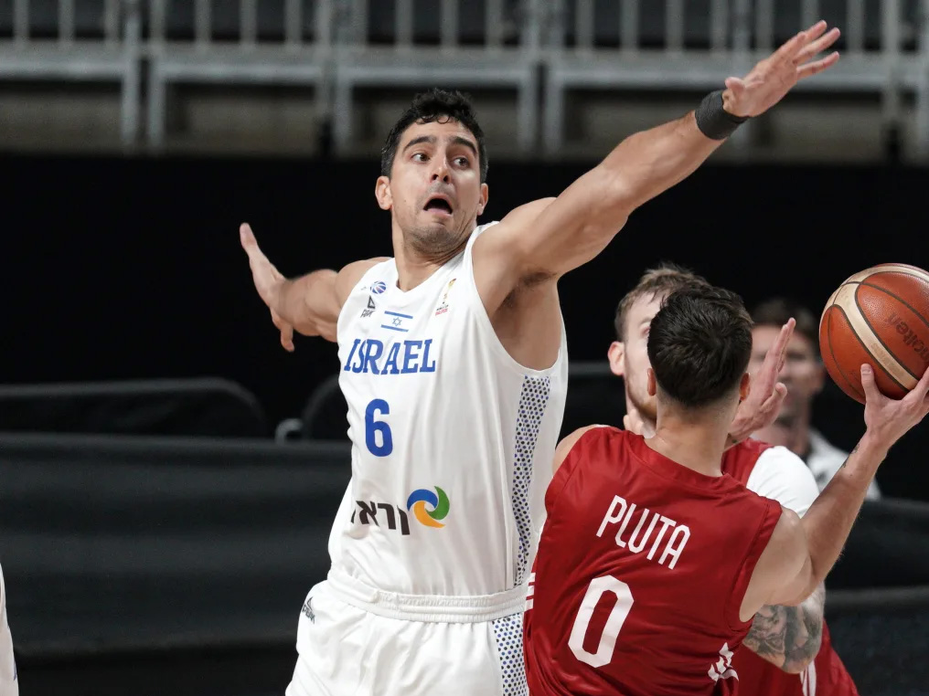“אנחנו לא ברמה“ (FIBA)