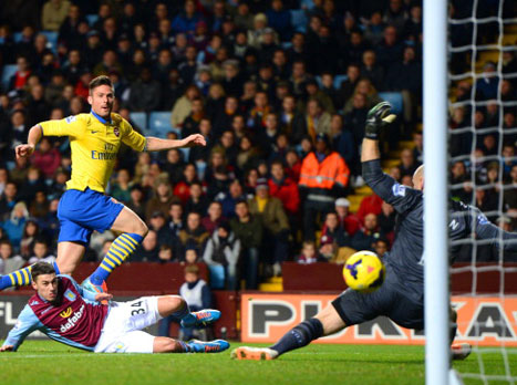 ז'ירו ברגע הכיבוש (GETTYIMAGES)