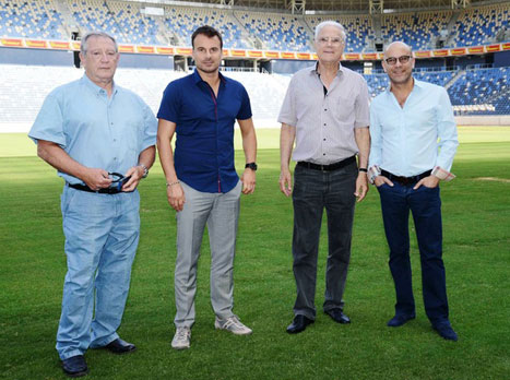מתרגל לבית החדש. סטנוייביץ' בסמי עופר (אתר רשמי, מכבי חיפה)