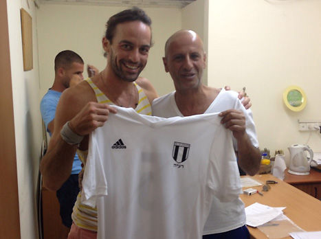 היא חוזרת. שמשון שוב כאן