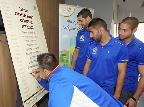גם קאלה דרשלר חתום (אלן שיבר)