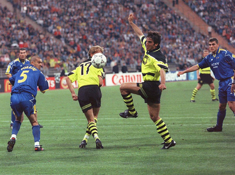 הגמר ההיסטורי בין יובה לדורטמונד (GETTYIMAGES)