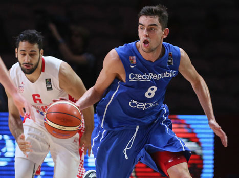 סטורנסקי, העיף את קרואטיה (FIBA)
