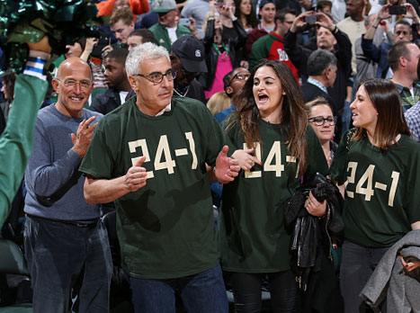 בעלי הבאקס חזה את זה (getty)