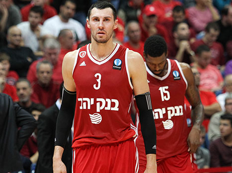 גפני. "החצי הראשון של המשחק, היה הטוב ביותר שלנו העונה מבחינה הגנתית" (דני מרון)
