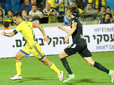זהבי במפגש הקודם מול רעננה (צילום: דני מרון)