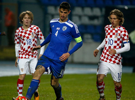 מודריץ' וחלילוביץ' מול ביטון (GETTYIMAGES)