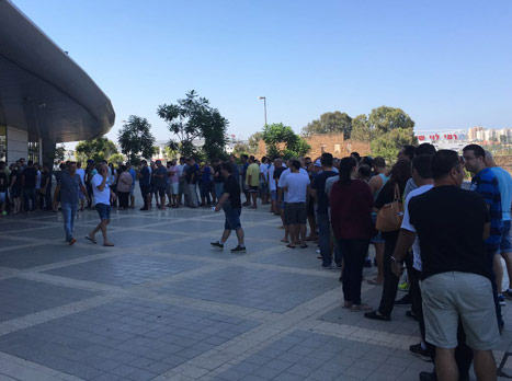 אוהדי מכבי ת"א מתקשים להתרגל לאיצטדיון החדש