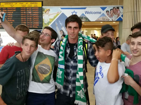 קאמיל ואצק בישראל
