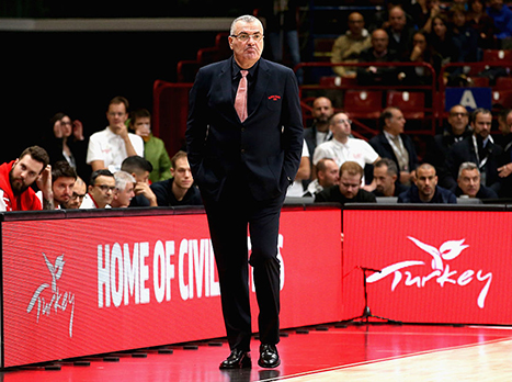 אימן את דווין סמית' בבנטון טרוויזו. רפשה (Getty)