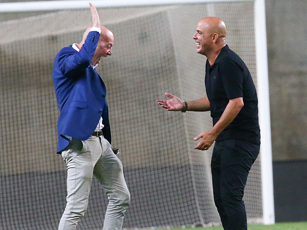 אבוקסיס האמין בצעירים וקיבל תמורה (צילום: דני מרון)