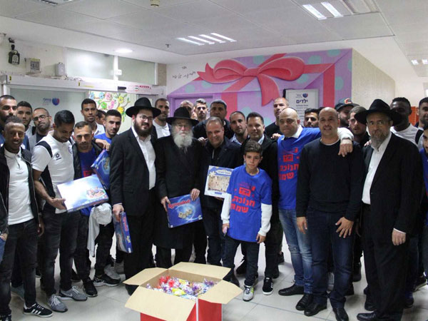 עשו שמח. שחקני אשקלון בברזילי (דוברות הפועל אשקלון)