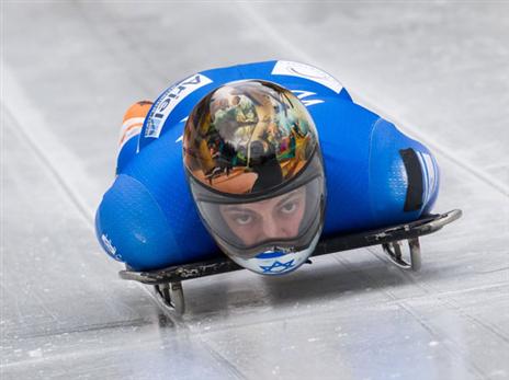 אדלמן. הגיע למזחלות דרך ההוקי קרח