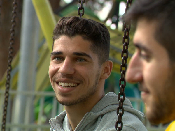 סולומון. לוזון הושיב אותו על הברכיים כילד