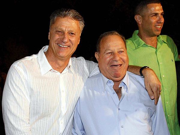 יחד עם מיקי ברקוביץ'. שני סמלי ענק של הצהובים (אלן שיבר)