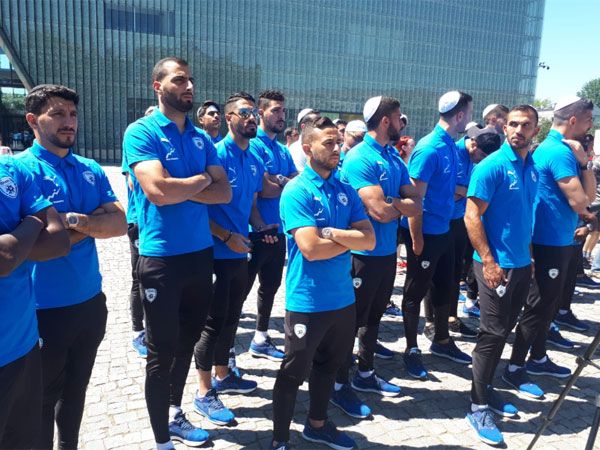 שחקני הנבחרת במהלך הטקס