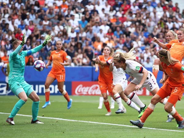 ואן ויננדהאל הייתה הגיבורה של הולנד (GETTY)