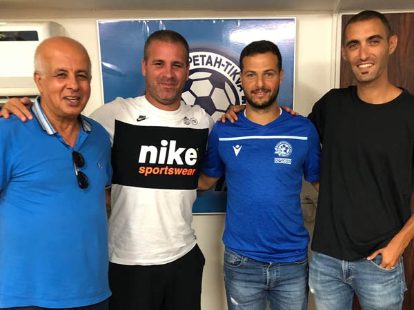 התחלה חדשה? זגורי עם לוזון ועומר גולן (באדיבות מכבי פ"ת)