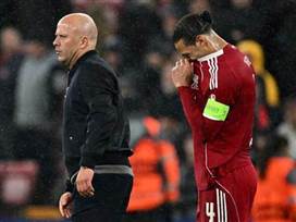 "לא היו באזור". ואן דייק וסלוט (GETTY)