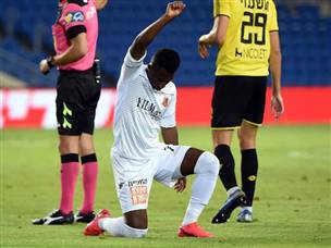 מנסה עם מפגן סולידריות (ברני ארדוב)