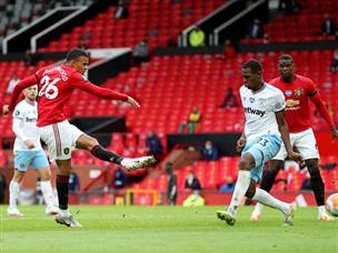 גרינווד מצא את השוויון בפתיחת המחצית השנייה (getty)