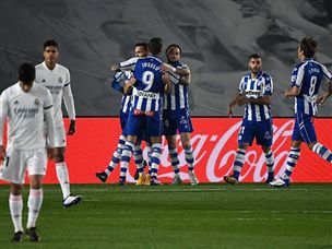 האורחים עלו ליתרון מוקדם (Getty)