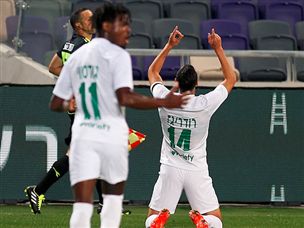 רודריגס עם שער העונה (אלן שיבר)