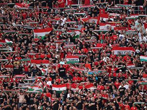 אוהדי הונגריה, תצוגה יפה שלהם (getty)