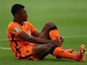 דמפריס הוכשל בתוך הרחבה (GETTY)