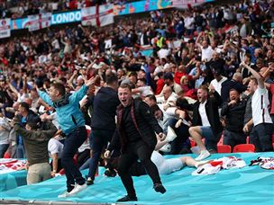 לזה בדיוק הקהל בוומבלי חיכה (Getty)